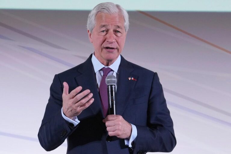 Jamie Dimon alerta sobre riscos significativos para a economia dos EUA devido às políticas comerciais de Trump
