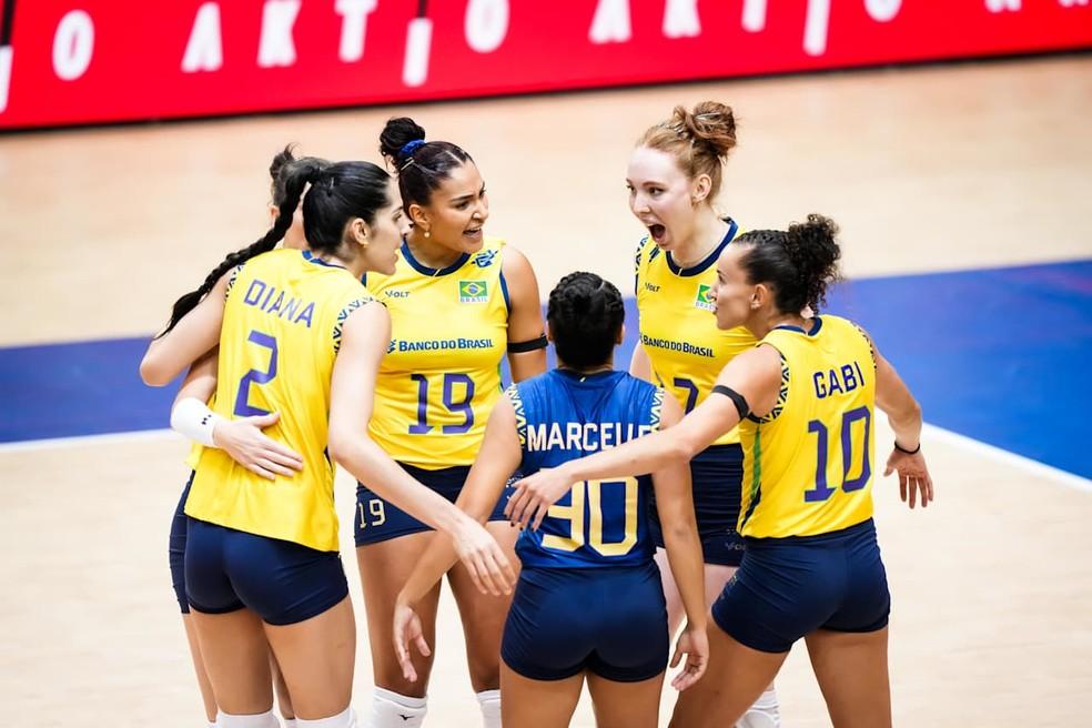 Brasil comemora contra a Polônia na VNL
