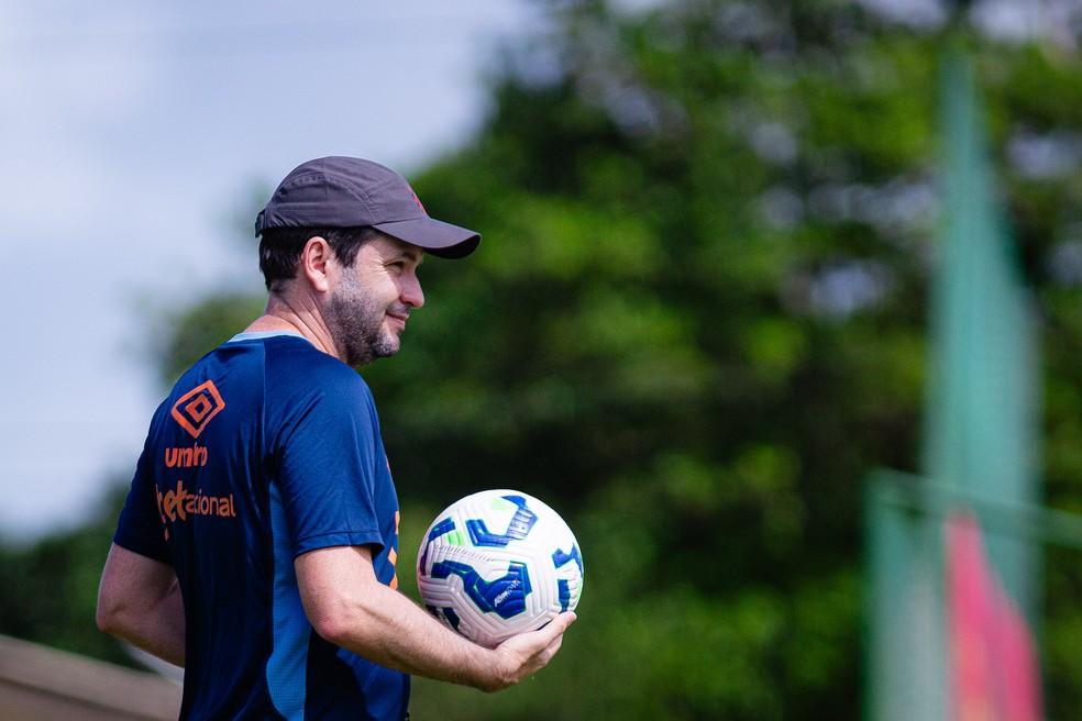 Daniel Paulista, técnico do Sport