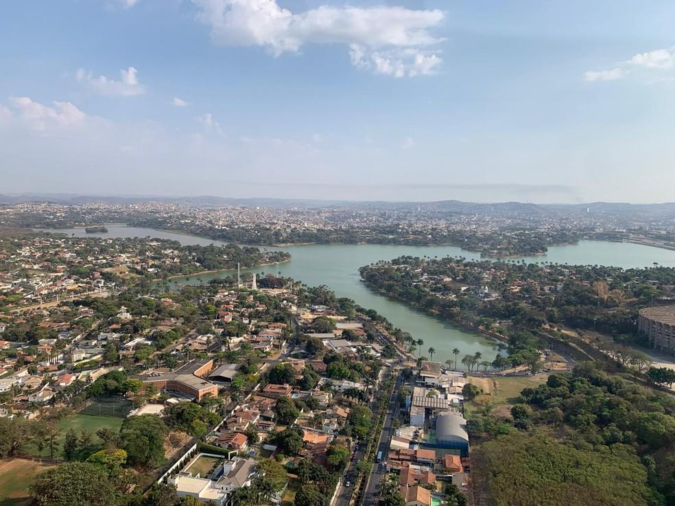 Céu com sol, claro e parcialmente nublado em Belo Horizonte — Foto: Raquel Freitas/TV Globo