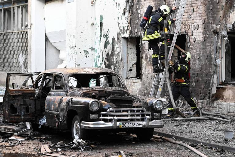 Rússia rejeita ultimato de Trump enquanto guerra na Ucrânia continua