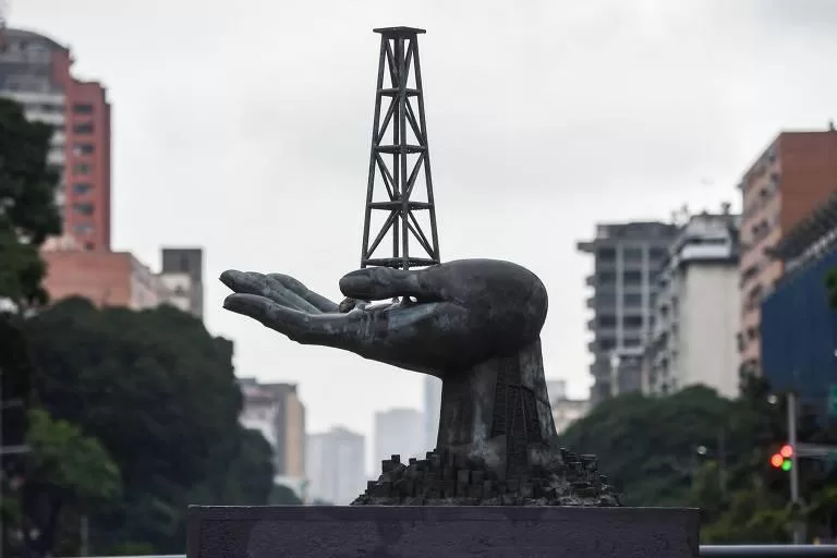 Trump Permite que Chevron Retome Operações na Venezuela: Entenda o Impacto