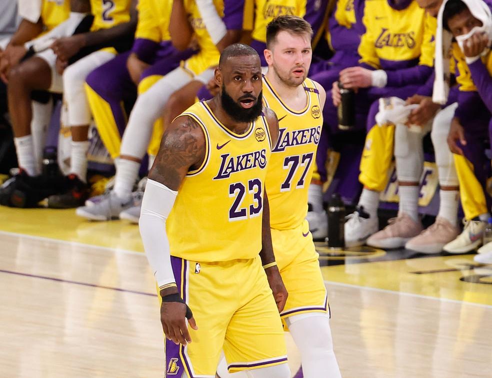 LeBron James e Luka Doncic Lakers