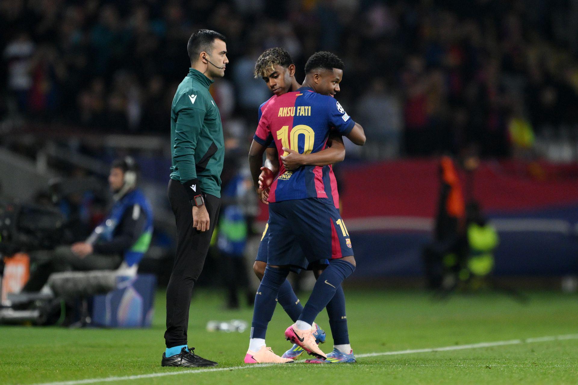 Ansu Fati celebra retorno após lesão com Lamine Yamal