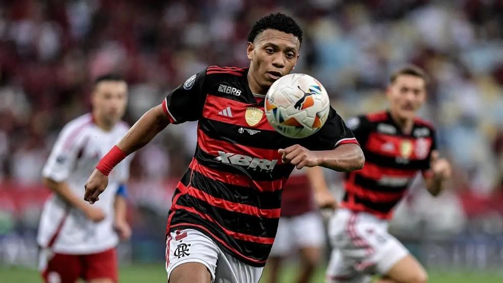 Daniel Sales, lateral-direito da base do Flamengo