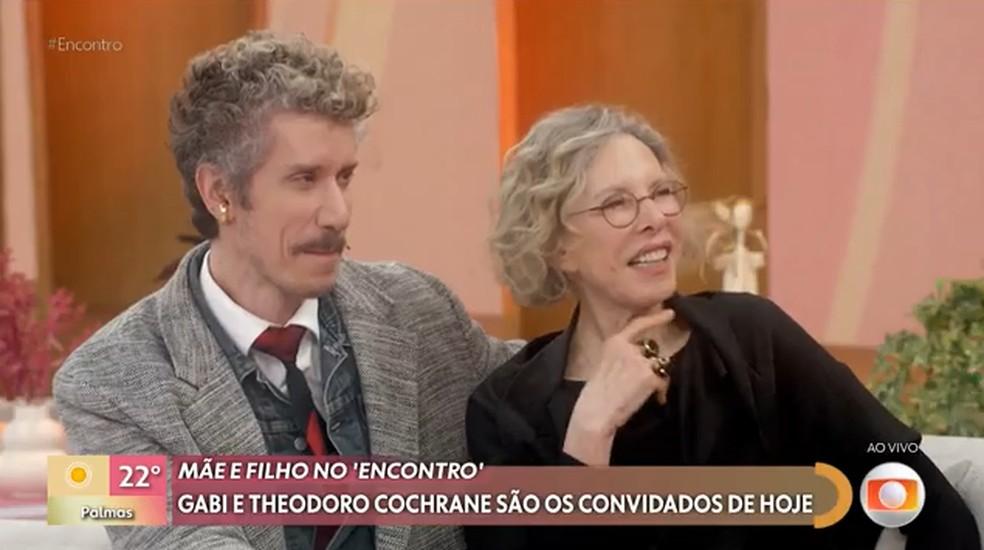 Marília Gabriela e o filho Theodoro no Encontro