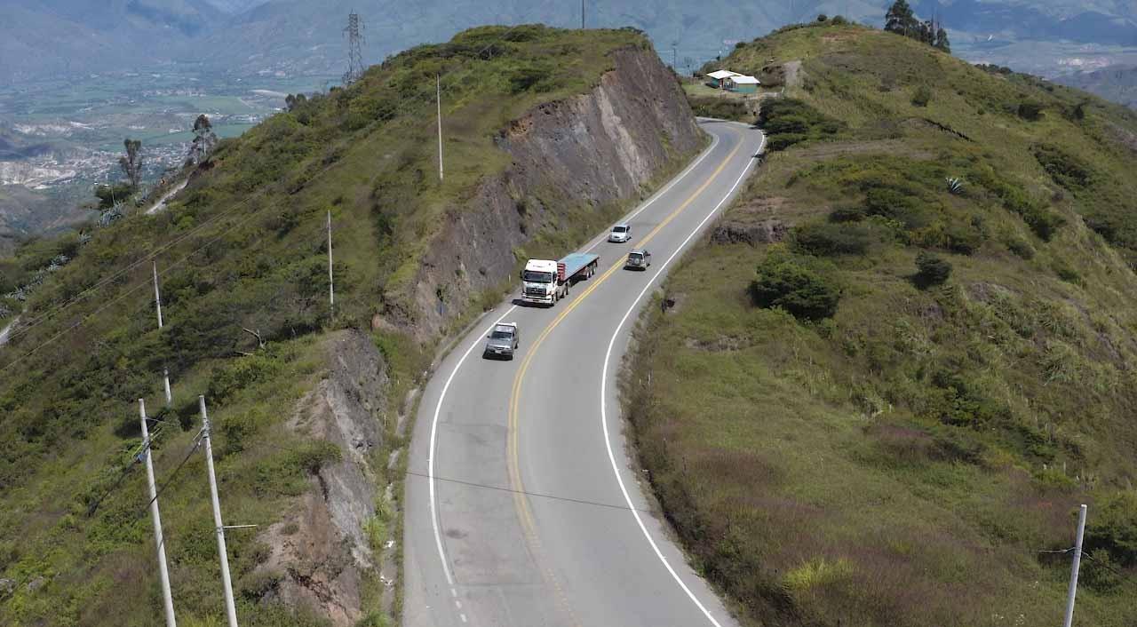 Equador trabalha para que concessões rodoviárias comecem a tomar forma até o final de 2026.
