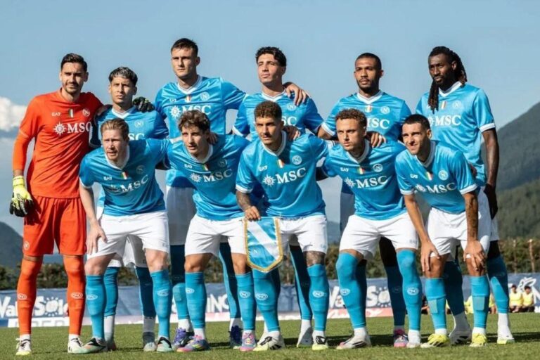Napoli enfrenta Catanzaro em amistoso de pré-temporada: Confira onde assistir!