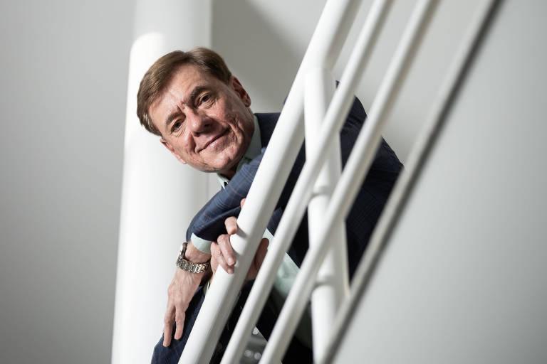 Francisco Gomes Neto em sua casa, no interior de São Paulo.