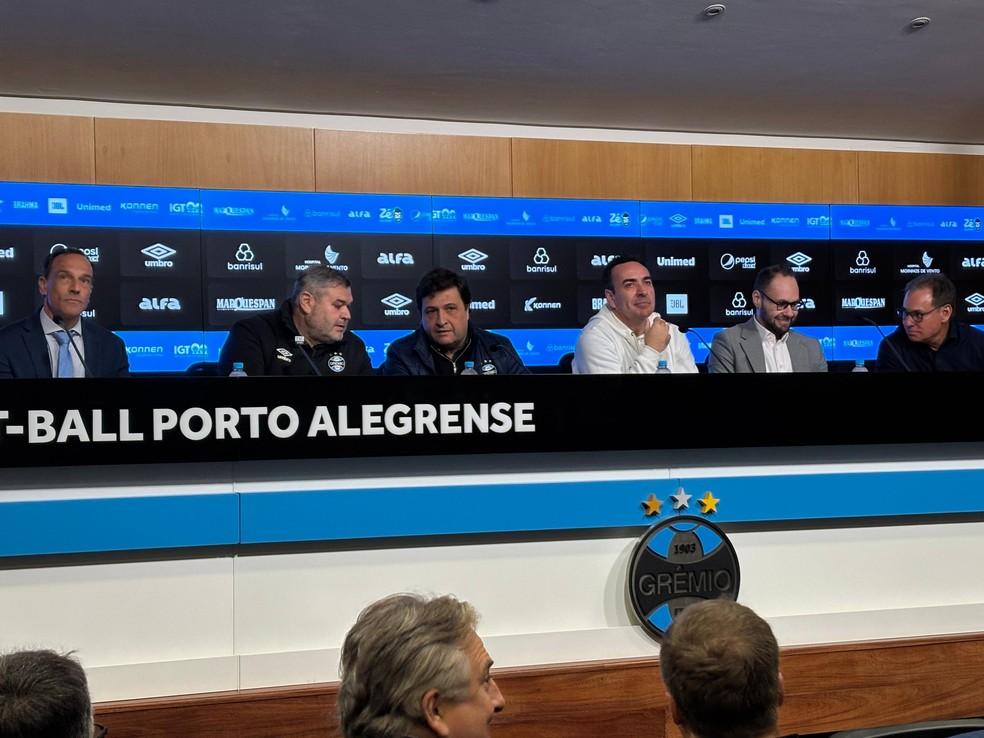 Entrevista coletiva sobre a compra da Arena