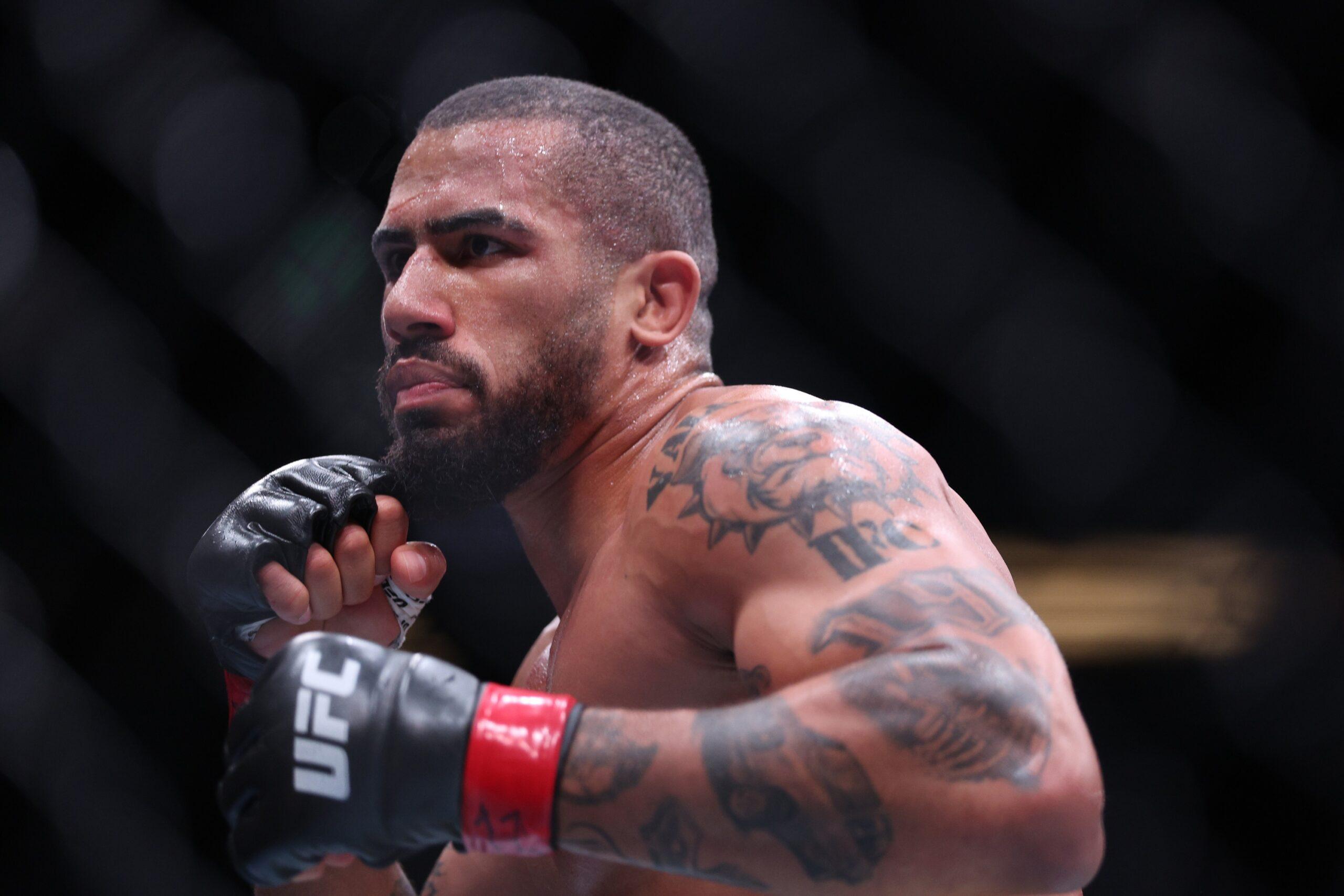 Vitor Petrino e Austen Lane se enfrentam no UFC Nashville