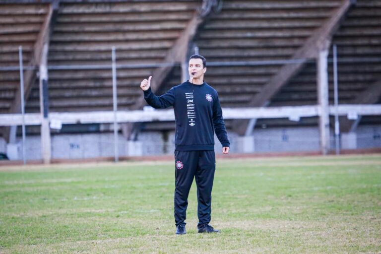 Caxias sem Tomas Bastos: Desfalques e Novidades para o Jogo Contra Anápolis