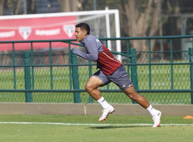 Ryan Francisco do São Paulo sofre lesão no joelho e passará por cirurgia