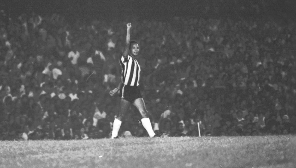 Reinaldo, maior artilheiro do Atlético