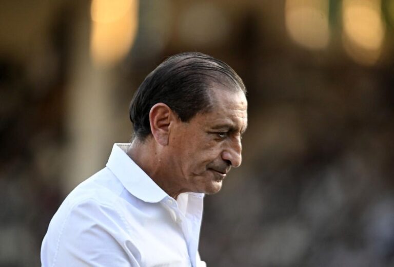 Ramón Díaz deixa o Olimpia após início conturbado