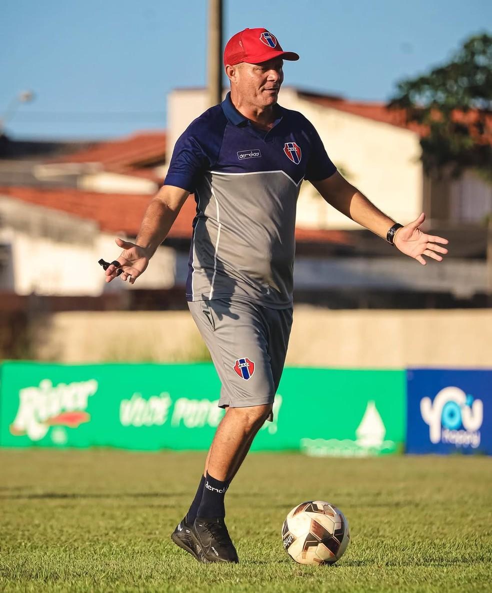 Marcinho Guerreiro - técnico do Maranhão