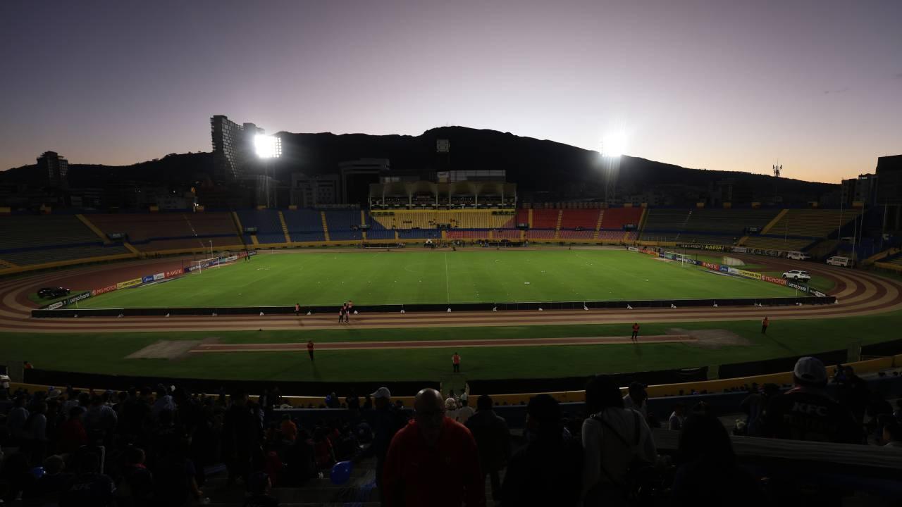 Estádio Olímpico Atahualpa, Quito, onde se batalha Universidad Católica x Alianza Lima.