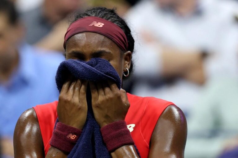 Coco Gauff Emociona-se Durante Partida no US Open