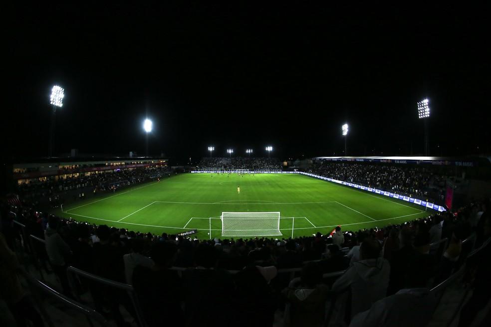 Red Bull Bragantino no estádio Cícero de Souza Marques