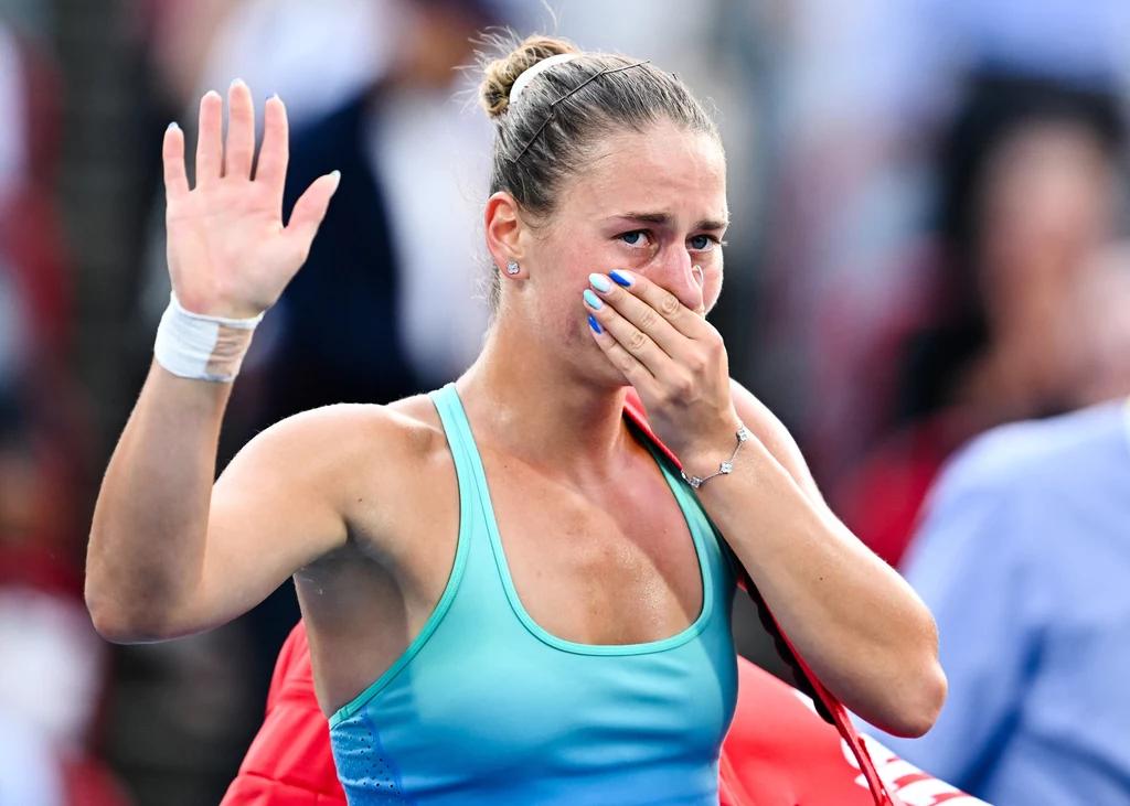 Marta Kostiuk em ação ao lado de Tatjana Maria