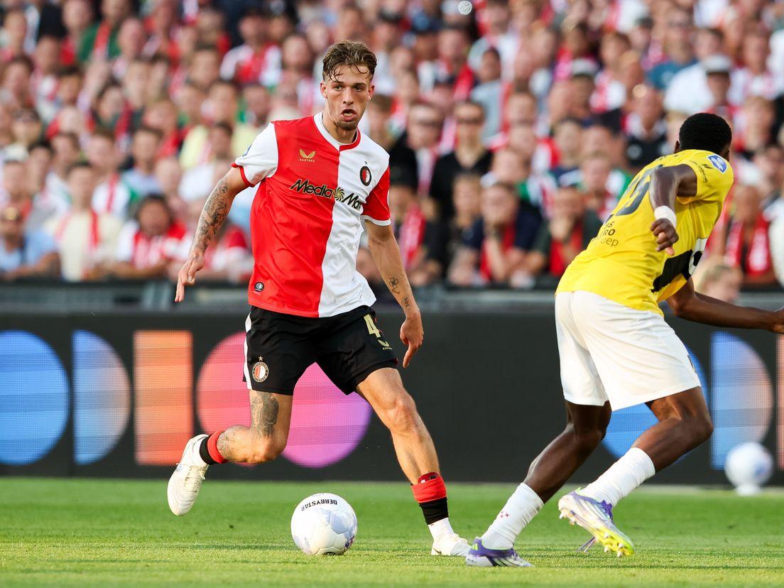 Valente em ação pelo Feyenoord