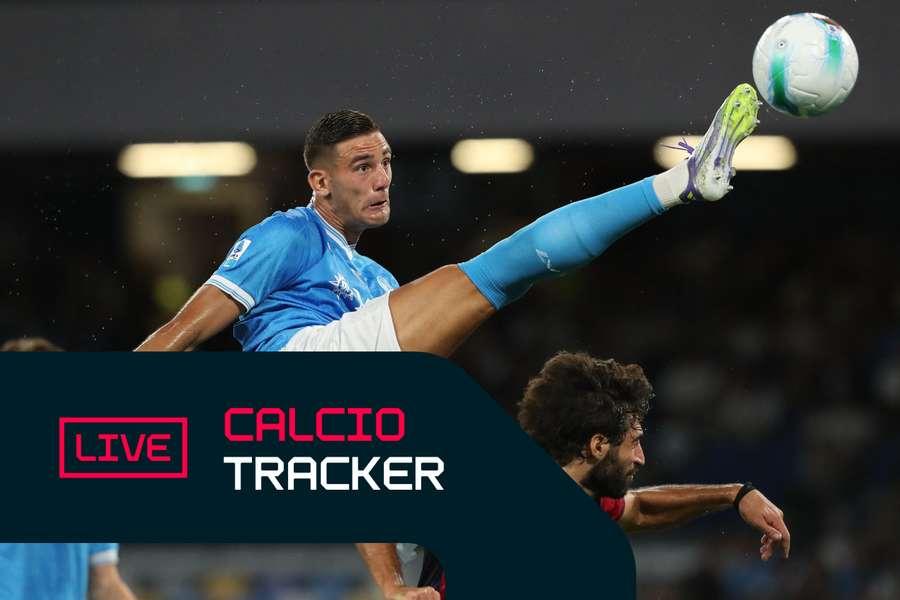 A torcida do Napoli comemora a vitória