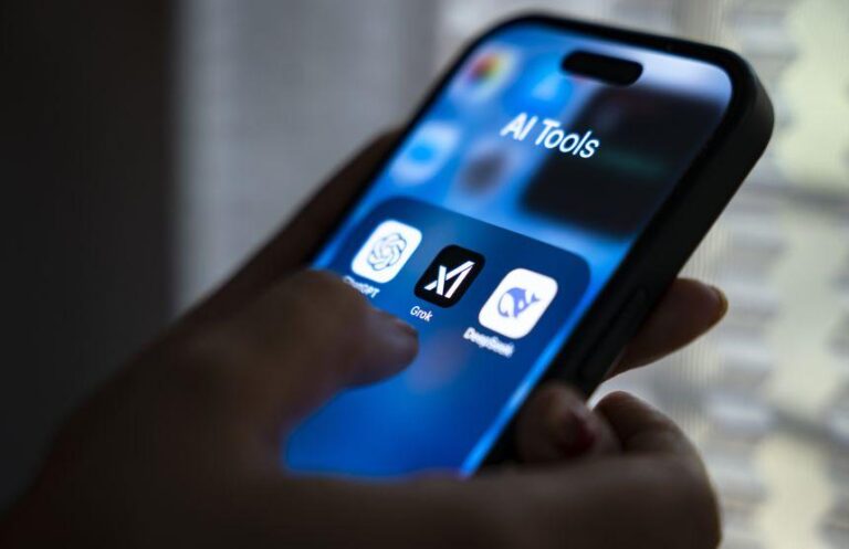 Elon Musk ameaça processar Apple por favoritismo em sua loja de aplicativos