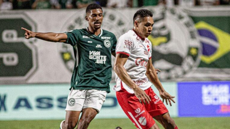 Vila Nova e Goiás se enfrentam em clássico pela Série B; saiba onde assistir