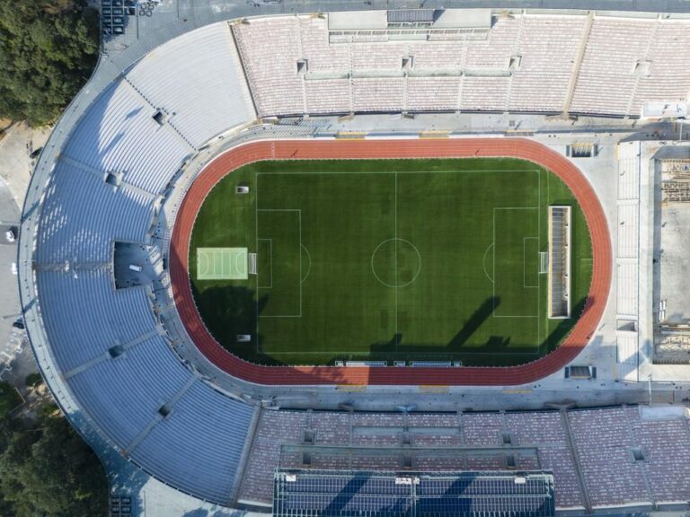 São Paulo e Corinthians se enfrentam nas semifinais do Brasileirão Feminino: onde assistir ao vivo
