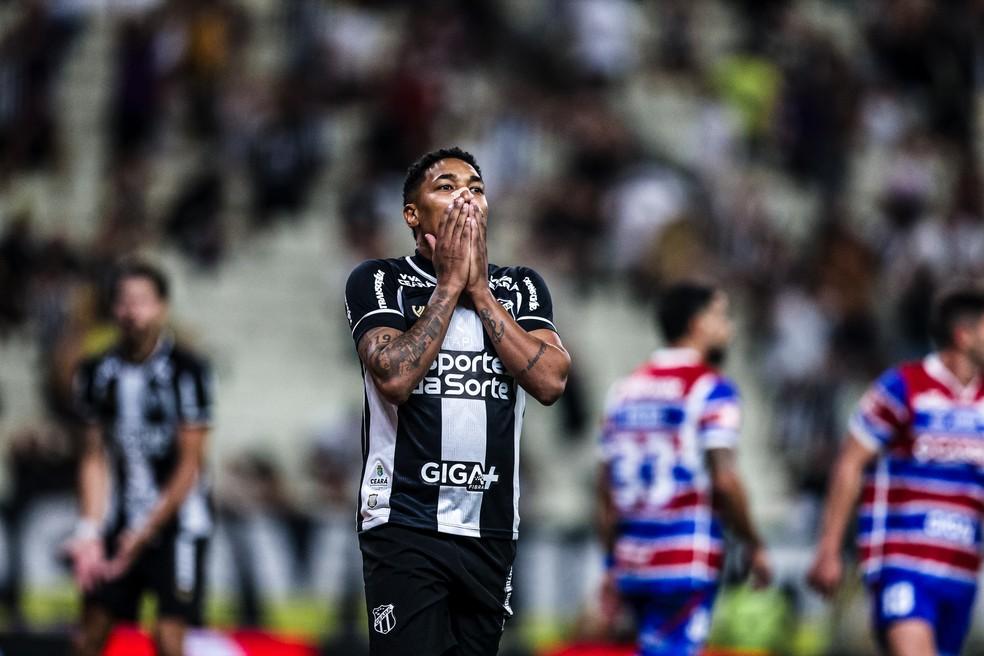 Fernandinho pelo Ceará