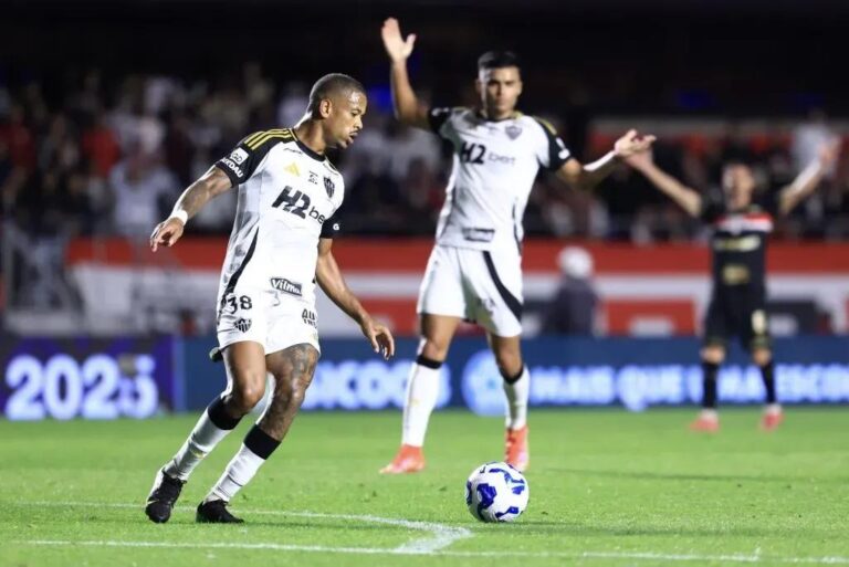 Atlético-MG é Derrotado pelo São Paulo e Torcida Perde a Paciência com Jogadores