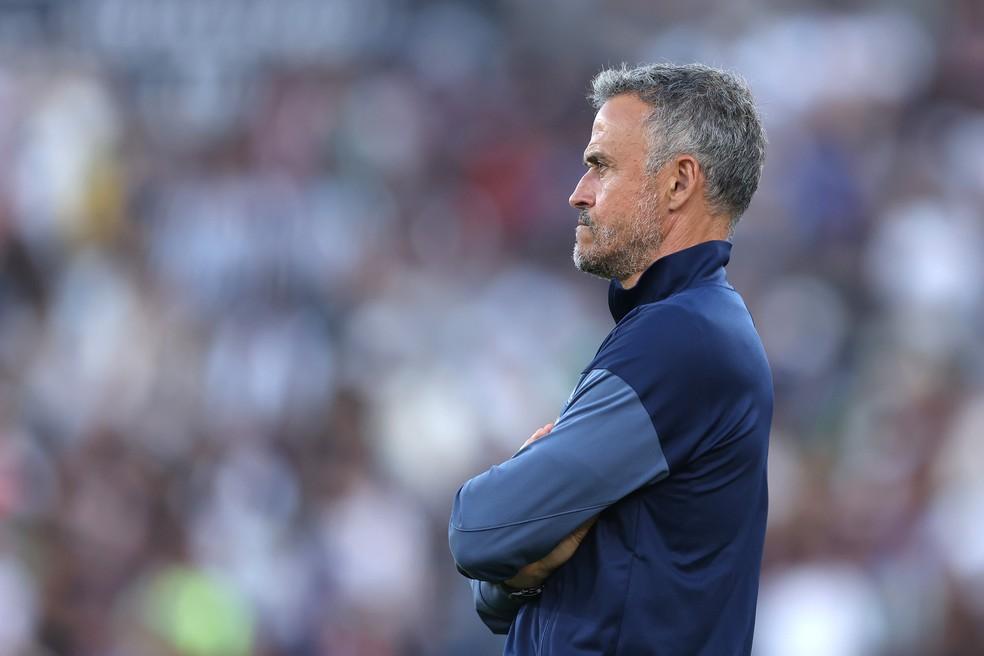 Luis Enrique, técnico do PSG, na partida contra o Botafogo