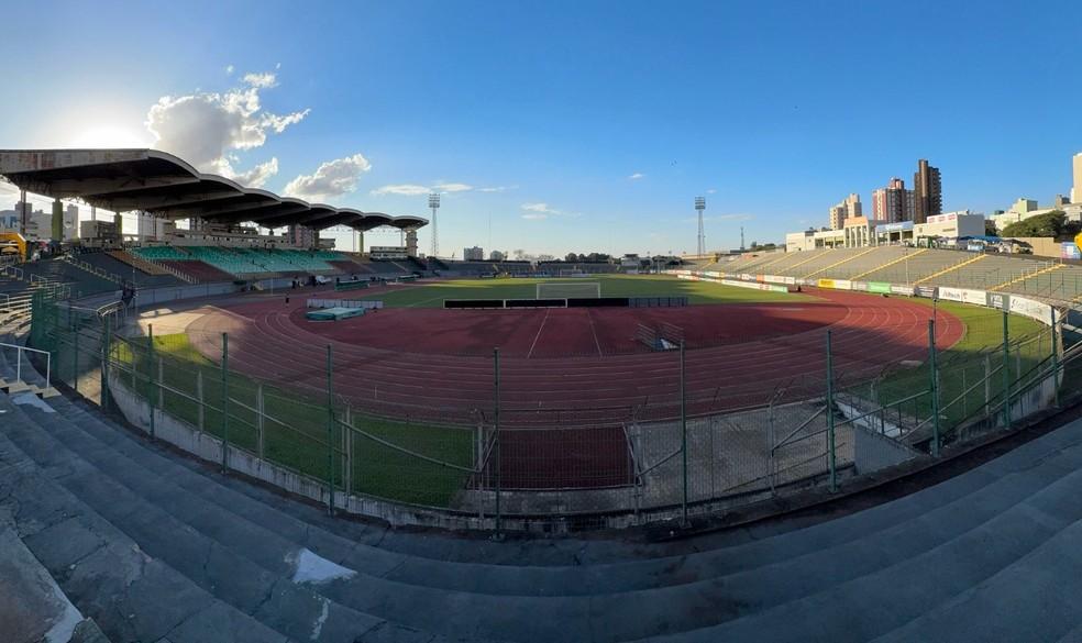 Estádio Willie Davids durante o jogo entre Cianorte e Barra
