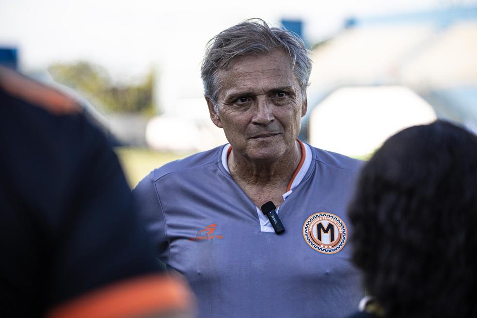 Luis Carlos Winck, técnico do Manauara