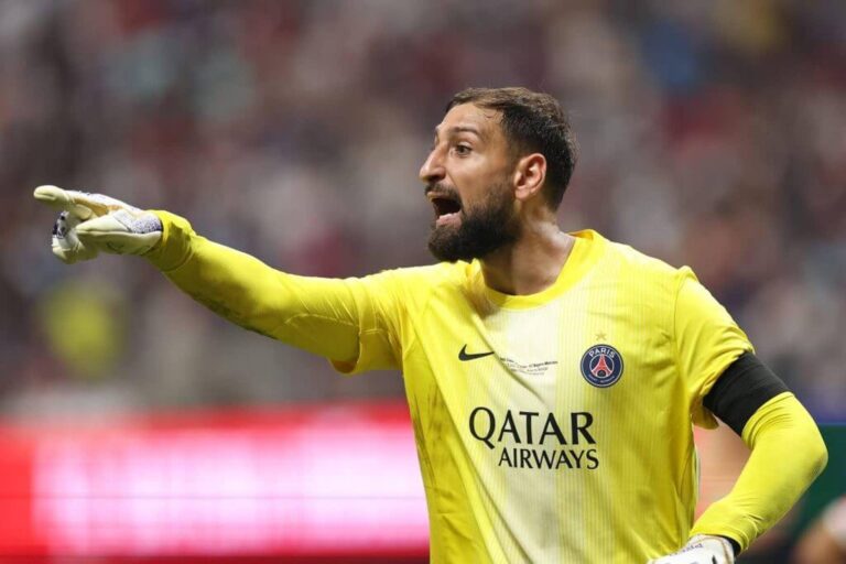 Futuro Incerto de Gianluigi Donnarumma no PSG: Rumores de Transferência para o Manchester City