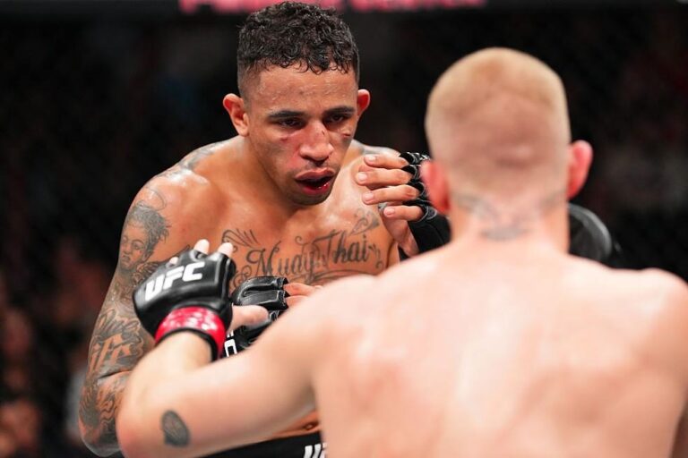 Carlos Prates busca recuperação no UFC 319 após derrota marcante