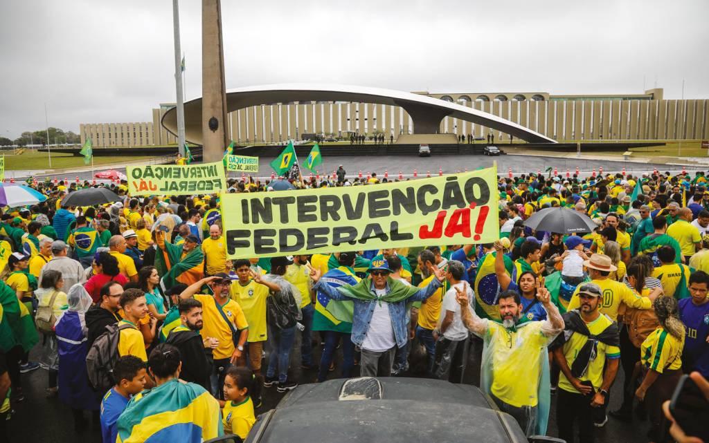 Preparação - Acampamentos: manifestações seriam parte do plano para desacreditar as instituições