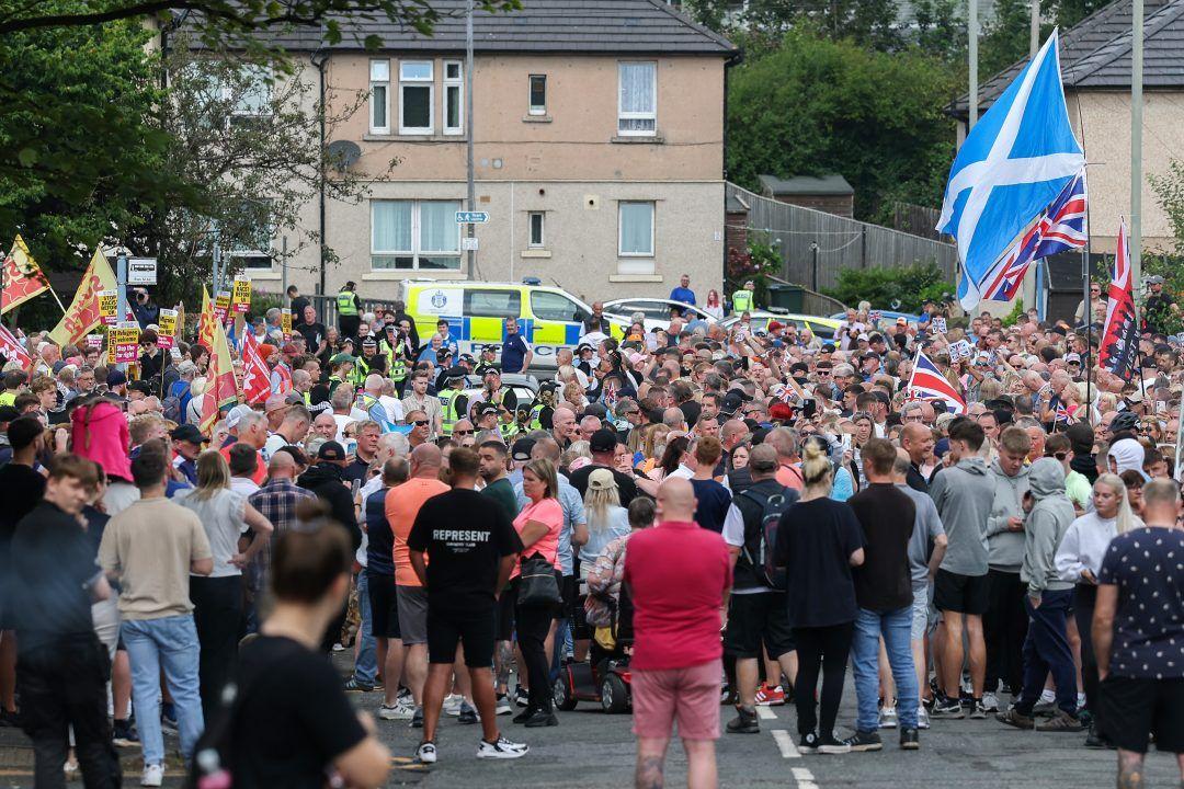 Como os solicitantes de asilo são hospedados em hotéis na Escócia.