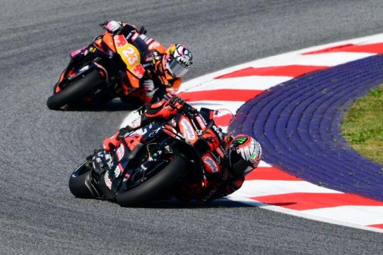 MotoGP: Marco Bezzecchi conquista pole na Áustria enquanto Márquez se envolve em acidente