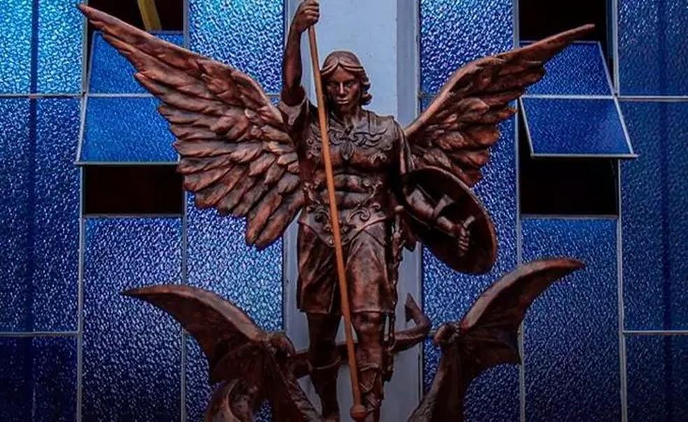 São Miguel Arcanjo, anjo guardião da Igreja Católica no Santuário de Piquete.