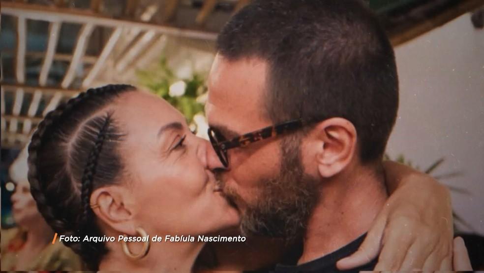 Fabiula Nascimento exalta parceria com Emilio Dantas e revela curiosidade sobre filhos gêmeos