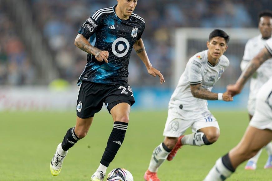 Jogadores do Minnesota United em campo durante a partida