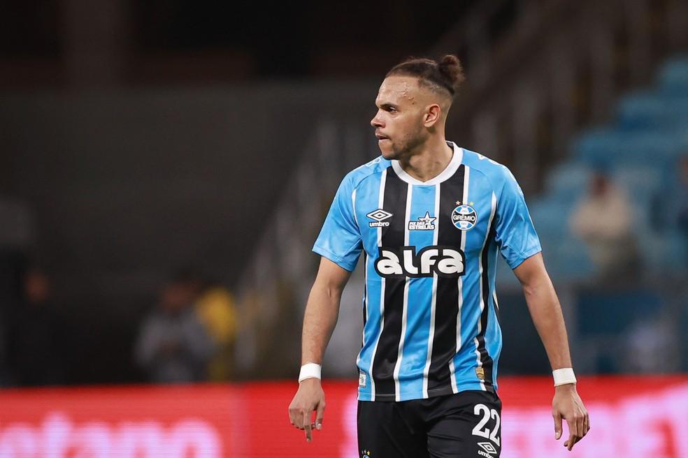 Braithwaite em empate do Grêmio — Foto: Maxi Franzoi/AGIF