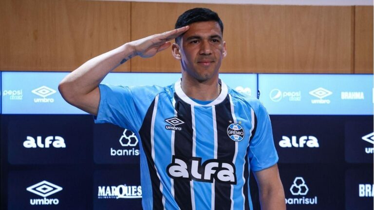 Balbuena se destaca na defesa do Grêmio como líder e referência