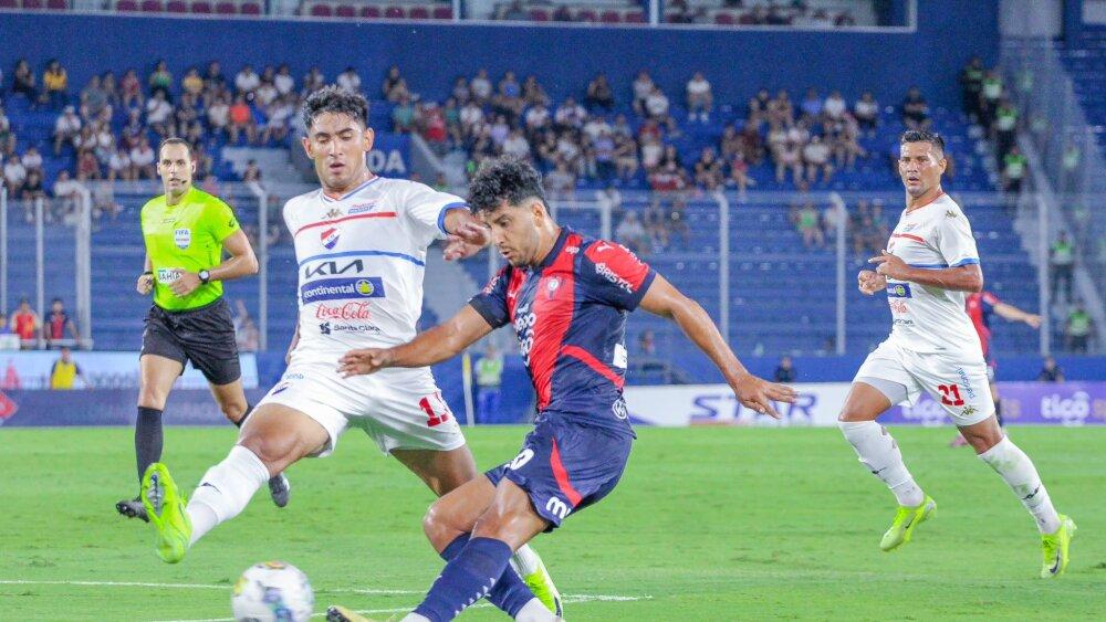 Torcedores de Cerro Porteño se preparam para o clássico