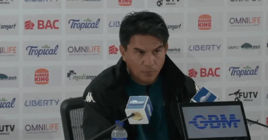 Vladimir Quesada afirma sua conexão com o Deportivo Saprissa
