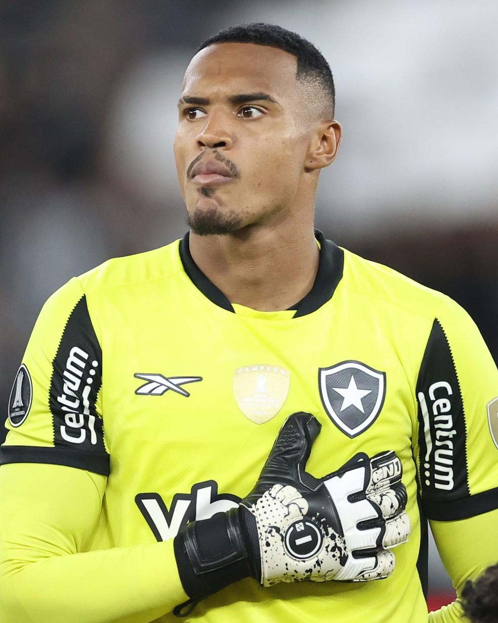 John em Botafogo x LDU