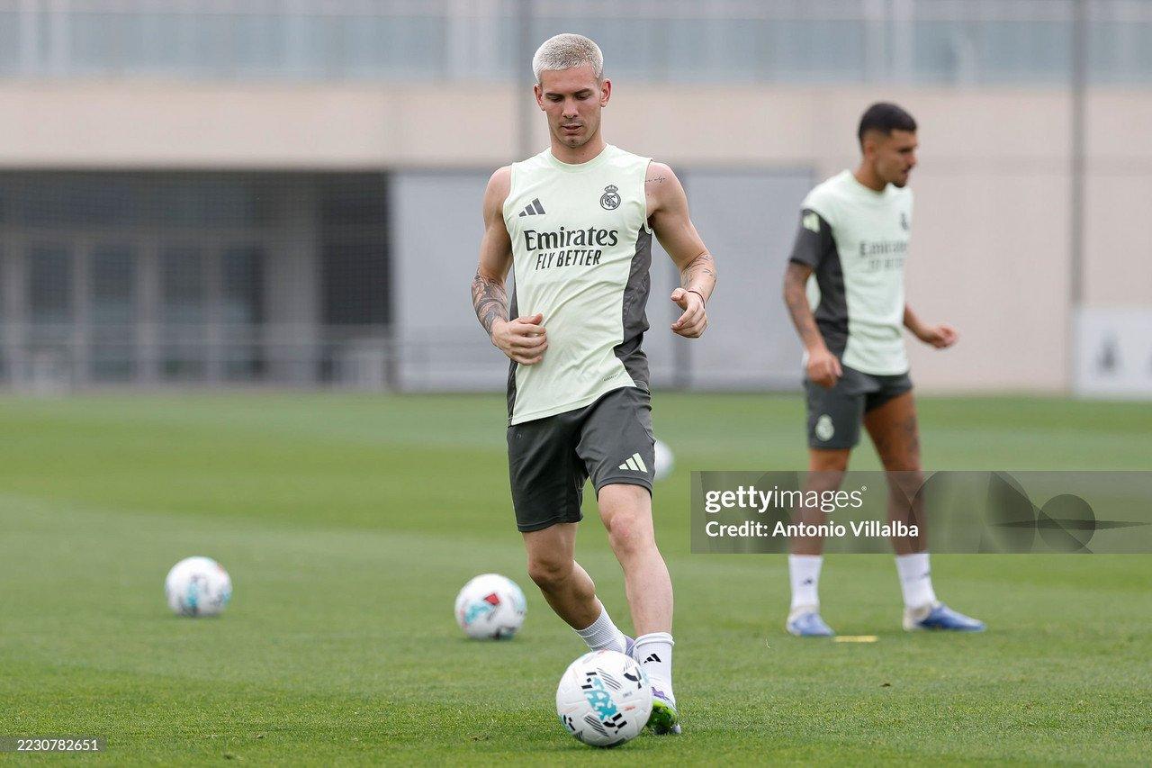 Franco Mastantuono treinando