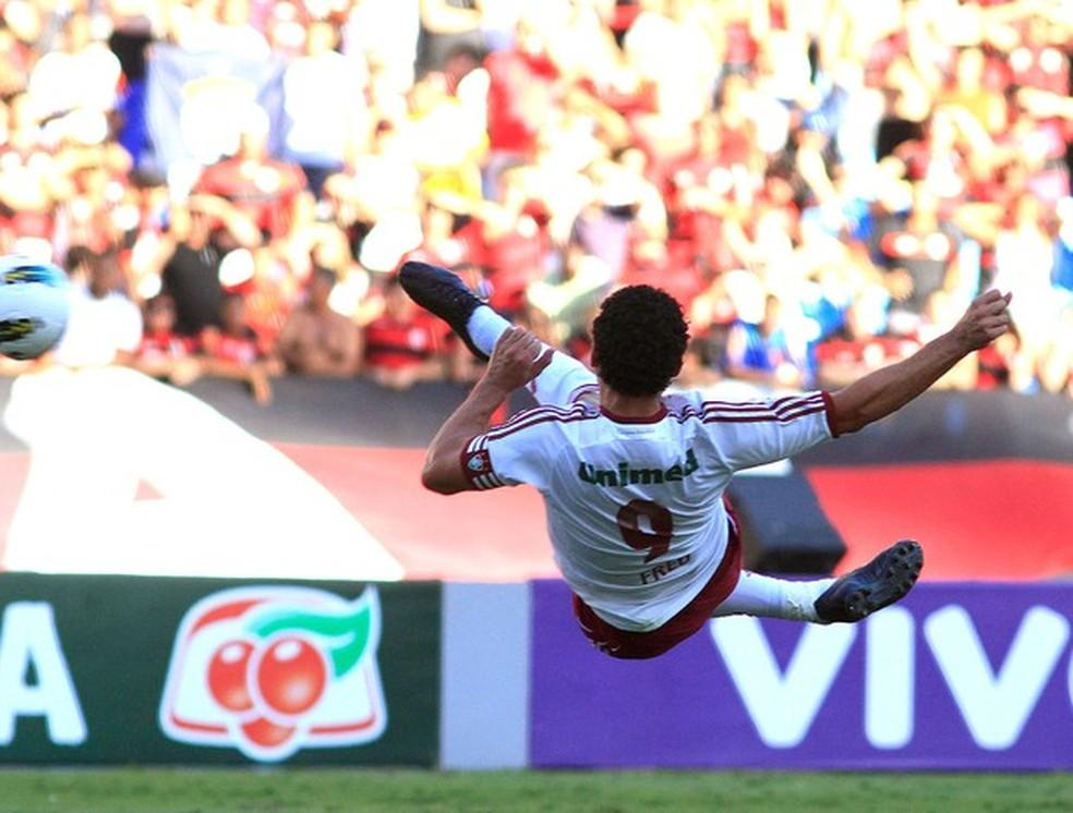Gol de voleio de Fred sobre o Flamengo