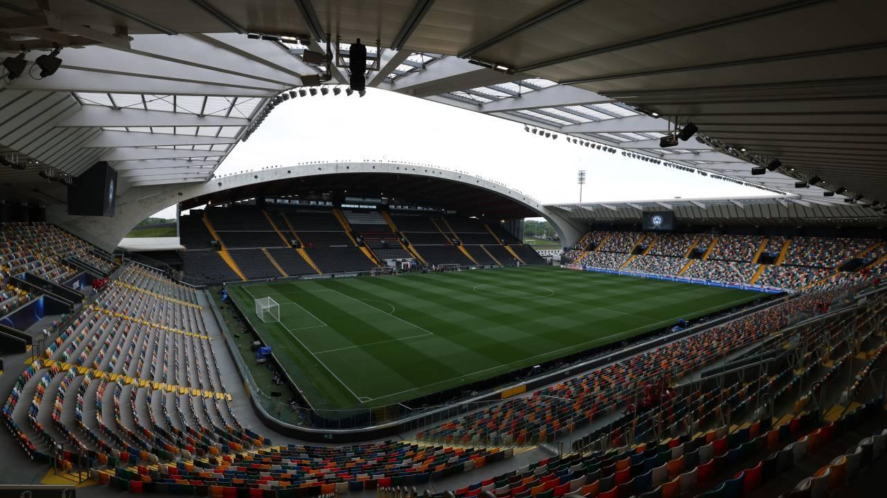 Vista geral do Estádio Friuli antes do jogo entre Udinese e Fiorentina